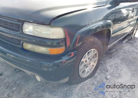 2004 Chevrolet Tahoe Z71 z USA, uszkodzony, nr VIN 1GNEK13Z84R259408